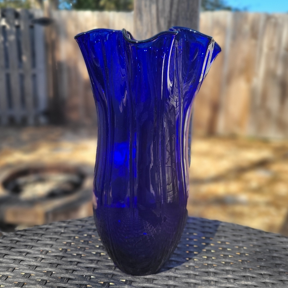 Murano Style Glass Art Abstract Cobalt Blue Glass Decorative Vase 10 x 6" approx